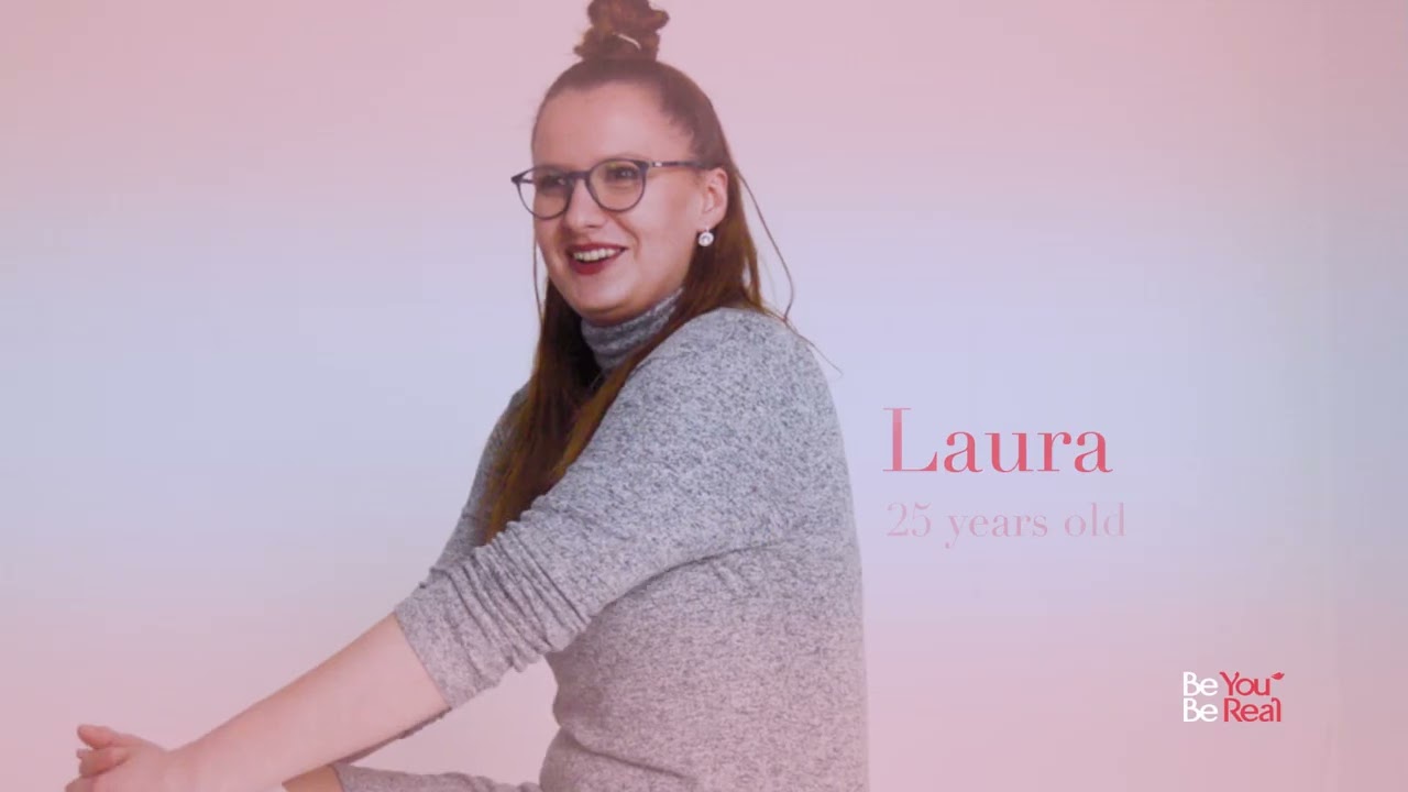 Preview image for the external video "Griffith Creative 2022 | BA (Hons) in Graphic Communication Design | Motion Showreel".