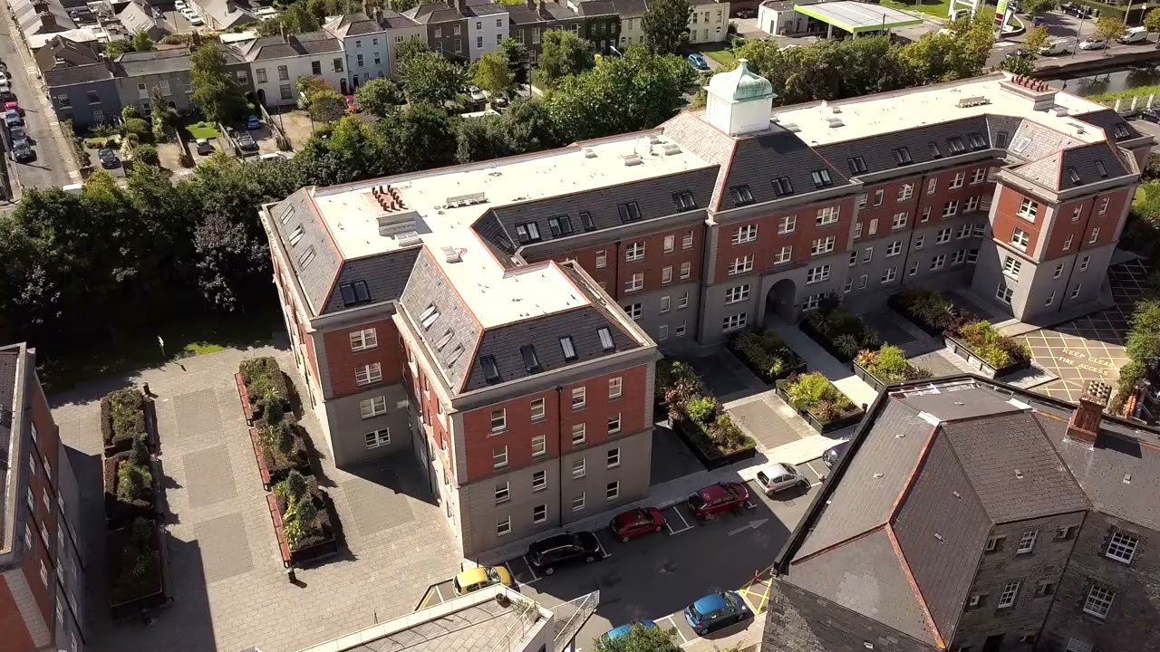 Preview image for the external video "Griffith College Aerial Footage".