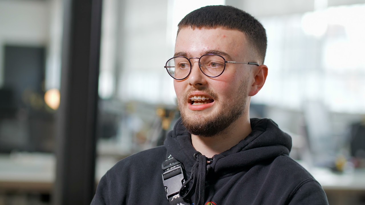Preview image for the external video "Mark Murray - Graphic Communication Design graduate".