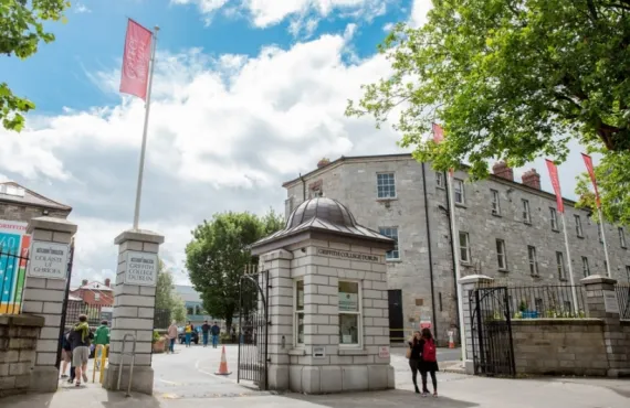 GCD entrance