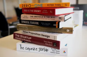 Popular business books for English courses