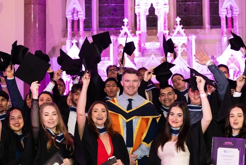 peter o'mahony receives award at griffith college