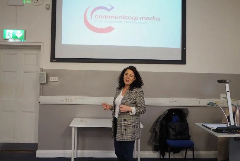 Róisín Reilly speaks to communications students
