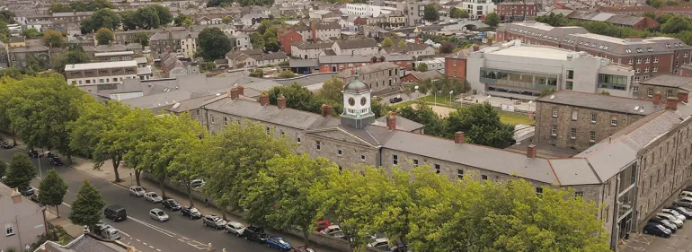 a view of a city street